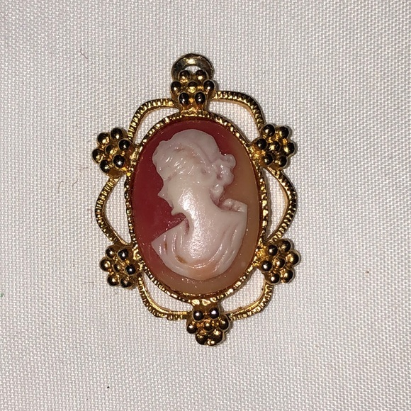 Antique cameo shell gold pendent - Picture 1 of 1